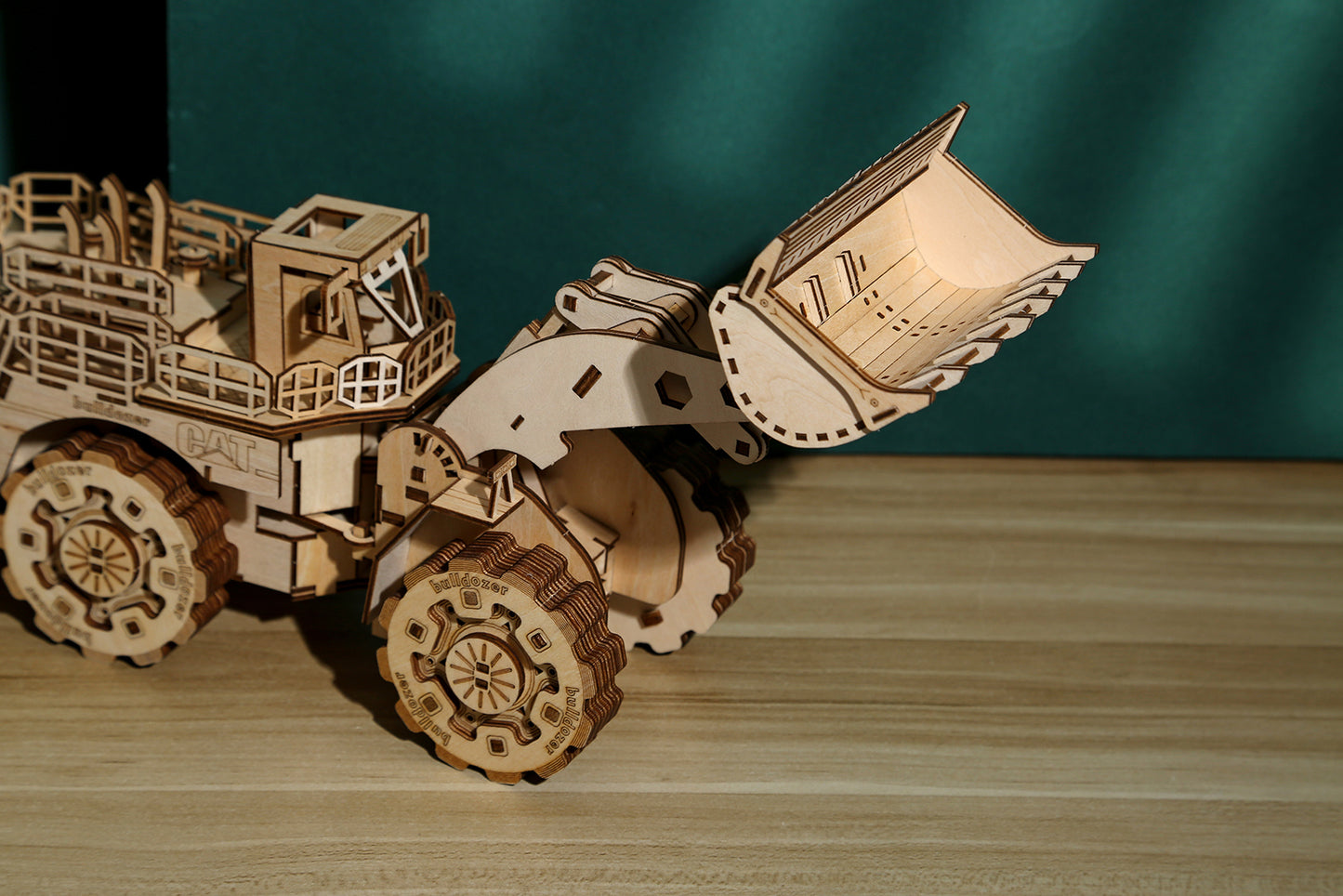 Bulldozer 3D Mechanical Wooden Puzzle