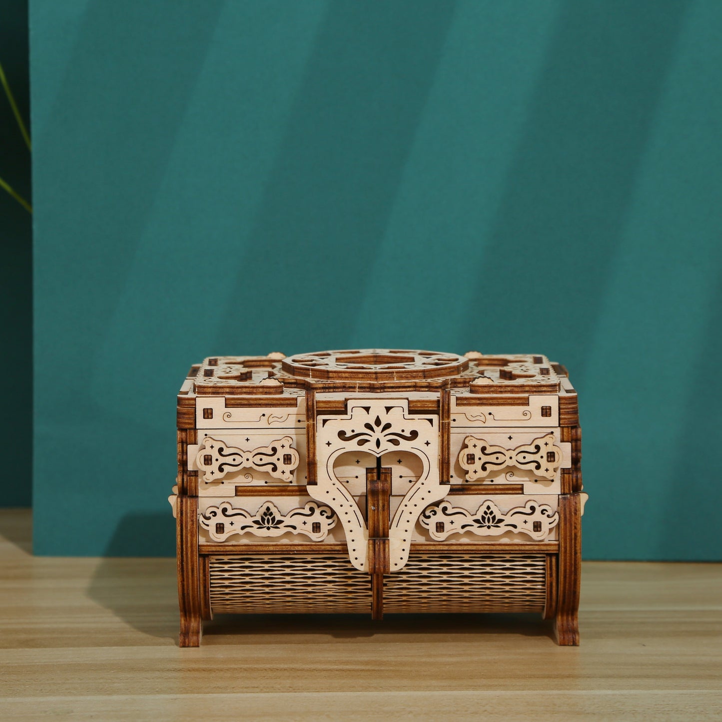 Antique Box 3D Mechanical Wooden Puzzle