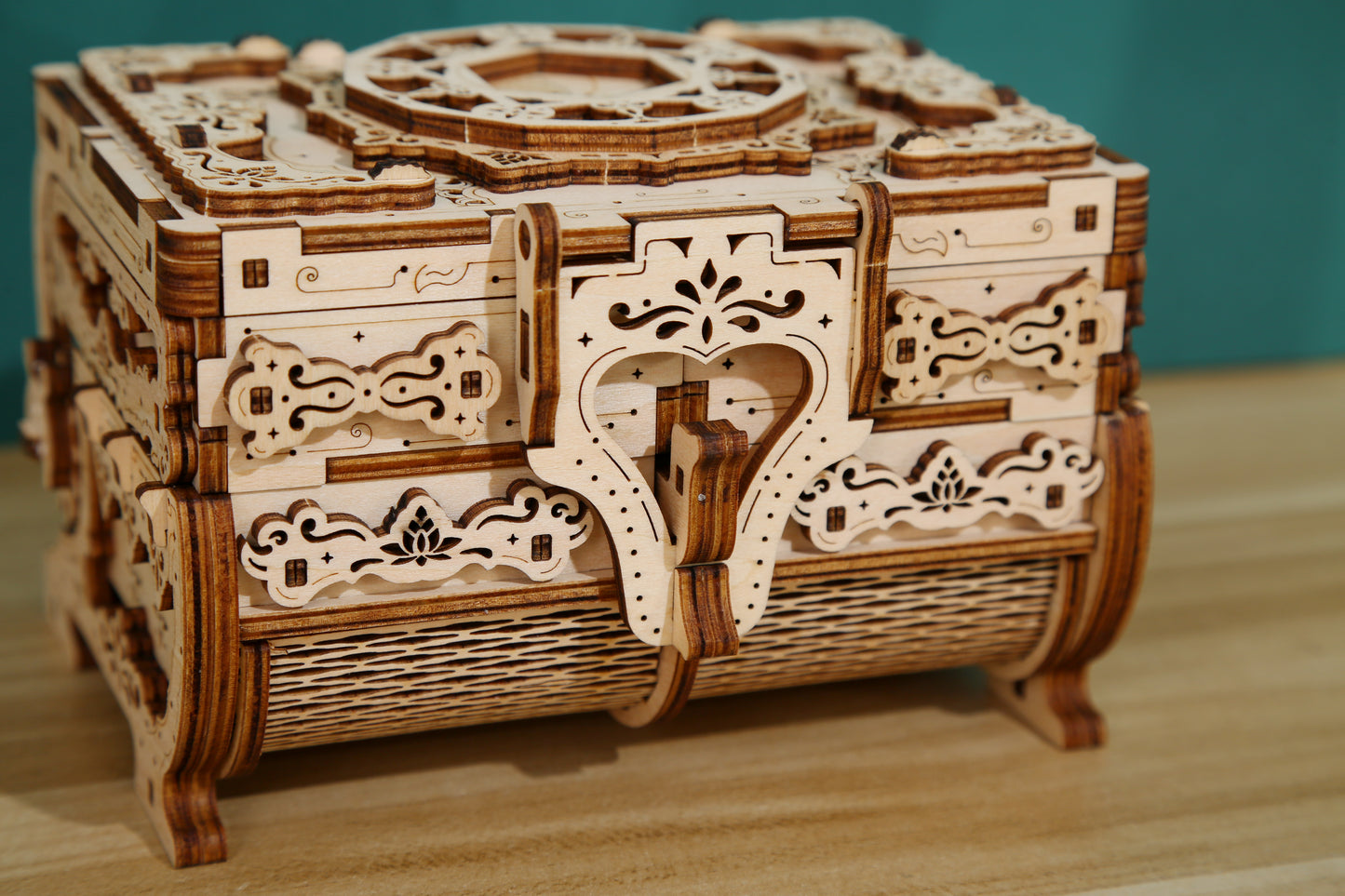 Antique Box 3D Mechanical Wooden Puzzle