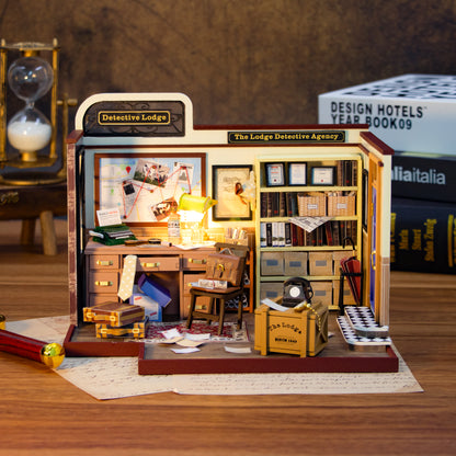 Detective Lodge DIY Miniature House